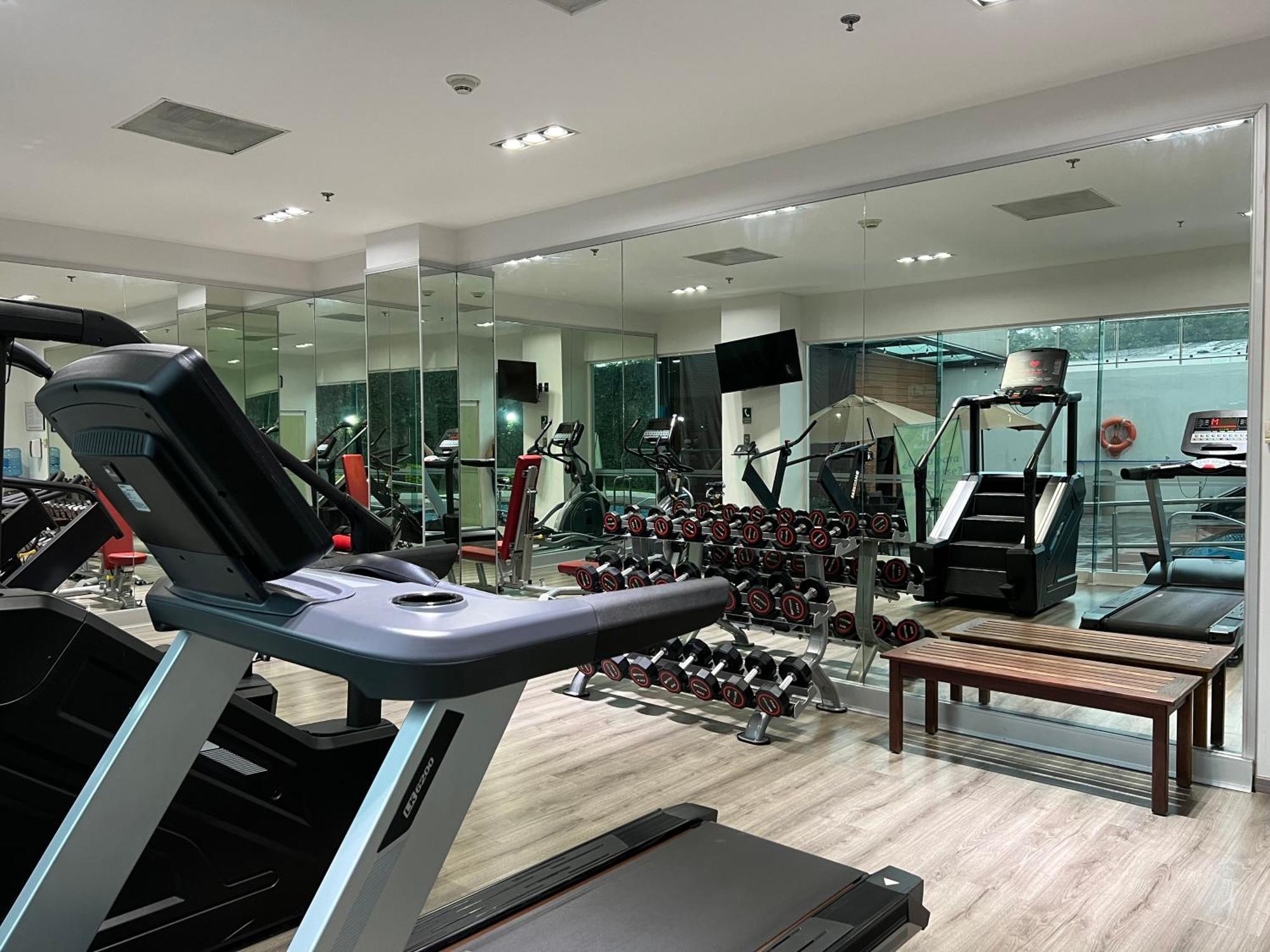 Holiday Inn Uruapan By Ihg Exteriör bild