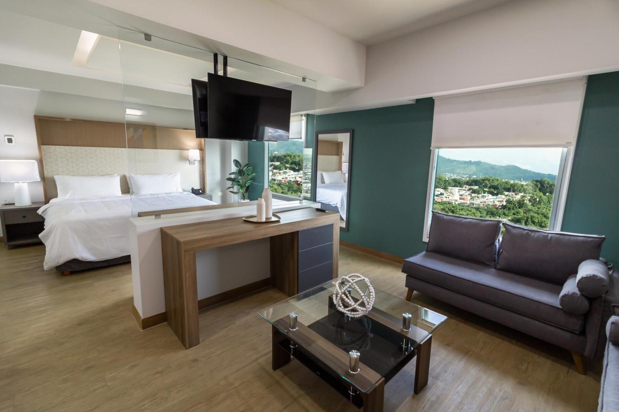 Holiday Inn Uruapan By Ihg Exteriör bild