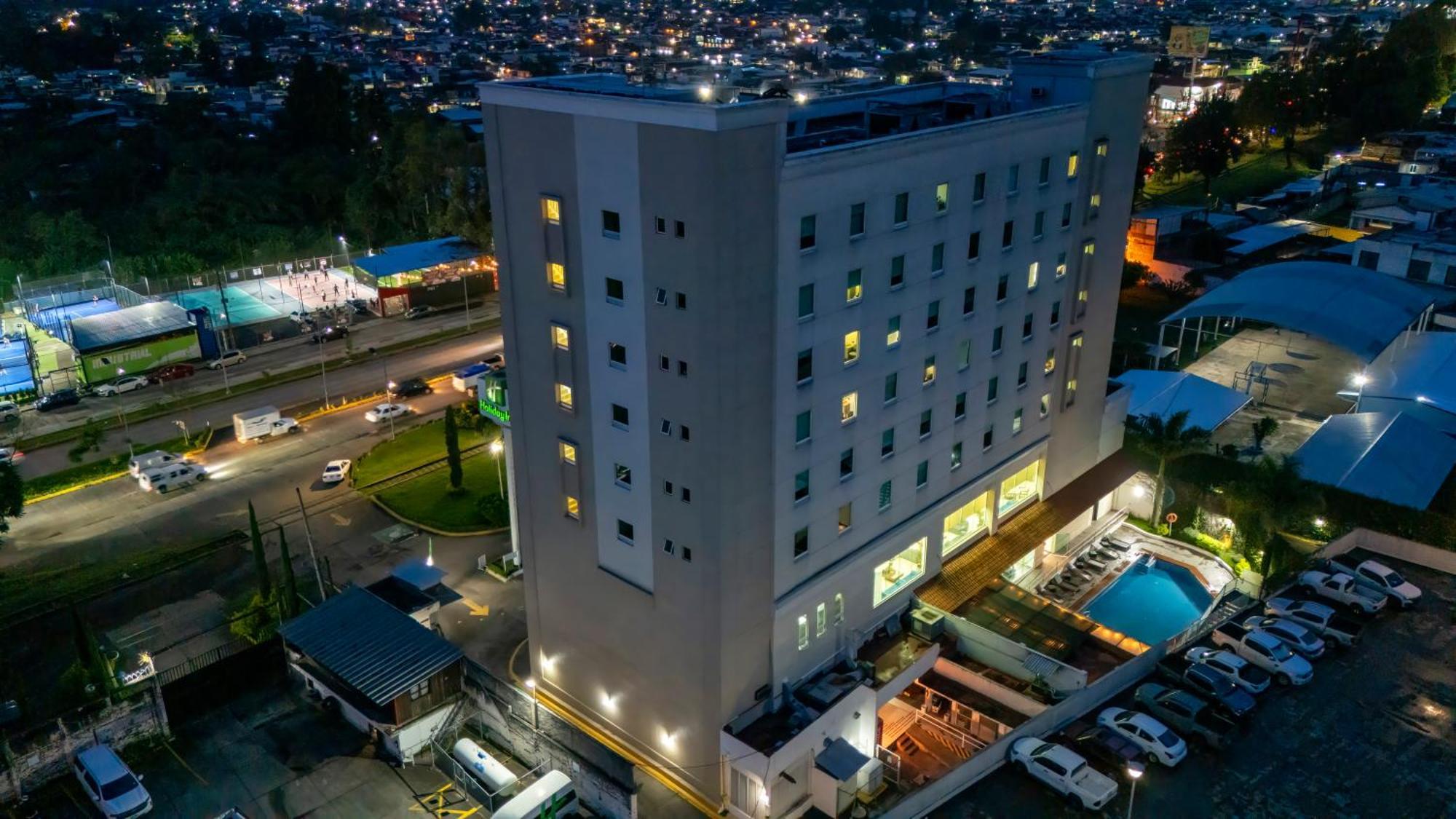 Holiday Inn Uruapan By Ihg Exteriör bild